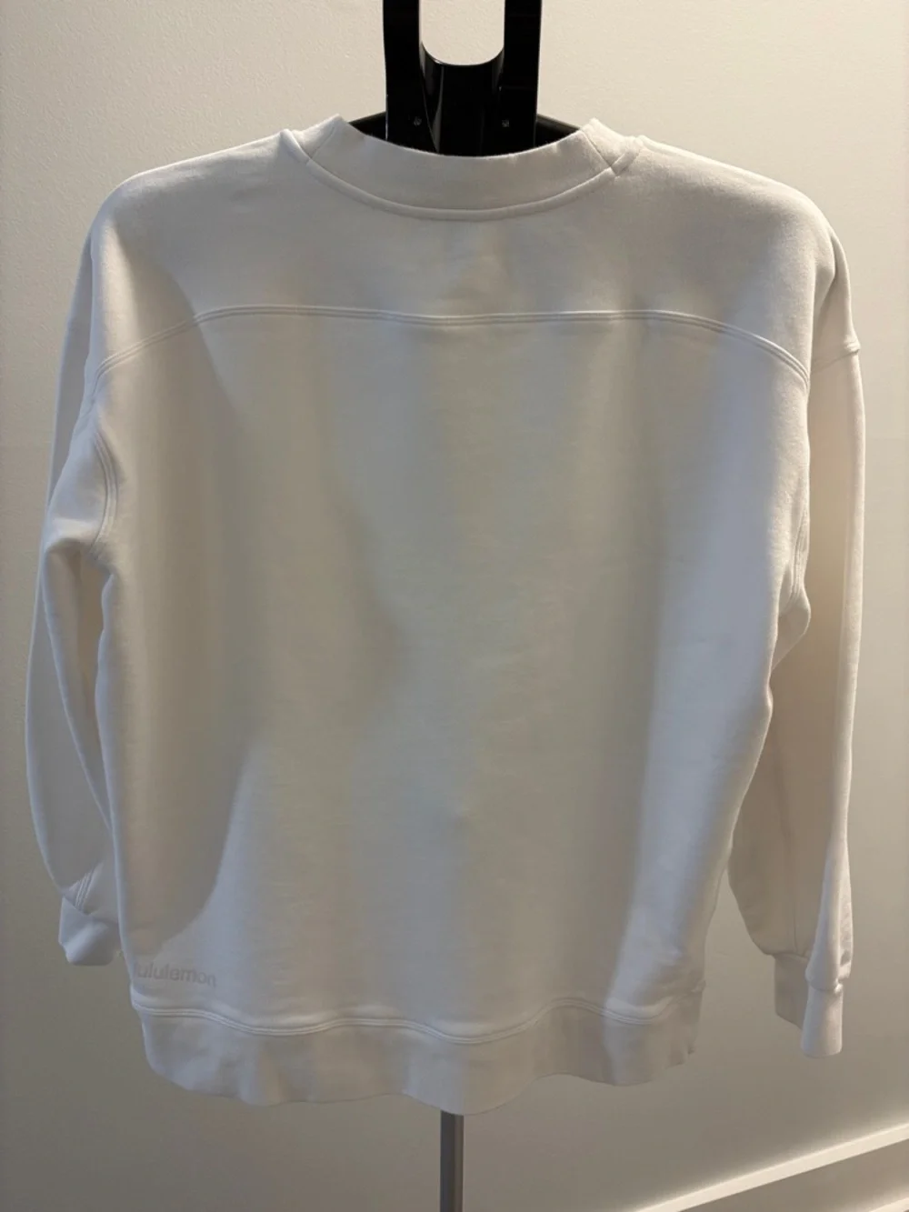 Lululemon Perfectly Oversized Graphic Crewneck ~ Best for Size 8 ~ White